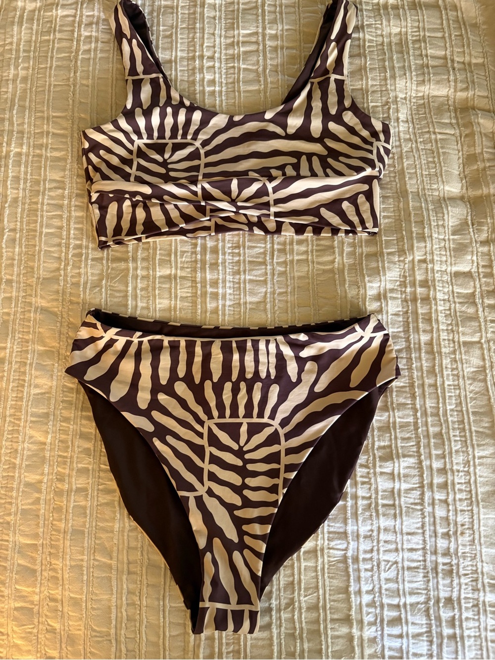 Salted Surf Bra and Bikini Bottoms in Coral Sands Print SET